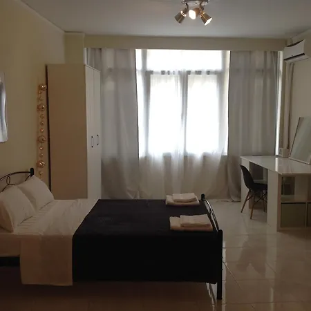 Limani Apartament *